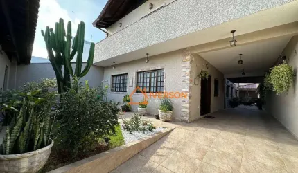 Casa para venda no centro de Peruíbe