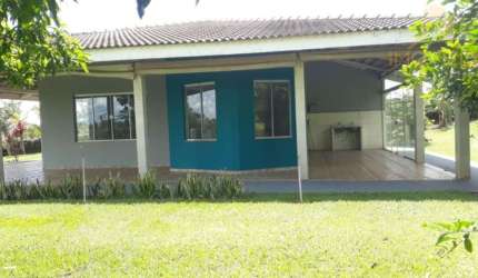 VENDE - Casa no Condomínio Palmas Del Rey