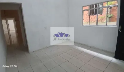 Casa com 3 quartos para alugar na Rua Califórnia, 422, Jardim Santo Eduardo, Embu das Artes, 40 m2 por R$ 1.000