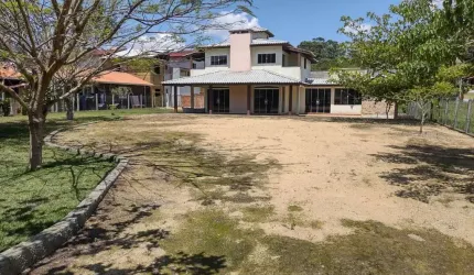 Sobrado Padrão para Venda em ibiraquera Garopaba-SC