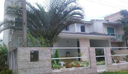 Casa Alto Padrão para Venda em Village Garopaba-SC