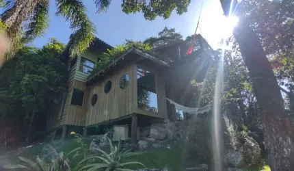 SOBRADO DE MADEIRA