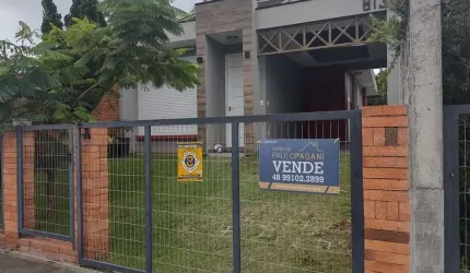Casa à venda no bairro Centro - Garopaba/SC