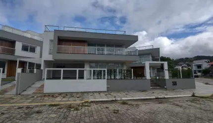 Casa para alugar no bairro Morrinhos - Garopaba/SC