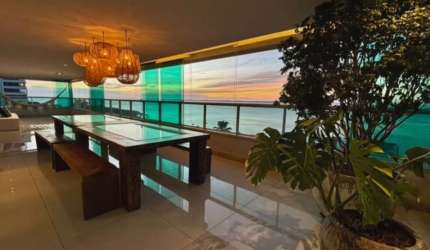 Ladeira da Barra 277m², 4 suítes, varanda gourmet, vista mar maravilhosa, climatizado, fino acabamento, 4 vagas. Agende sua visita!