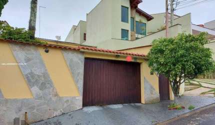 Casa / Sobrado para Venda em Mogi das Cruzes, Vila Oliveira, 4 dormitórios, 1 suíte, 2 banheiros, 4 vagas