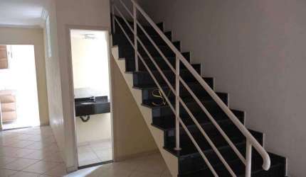 Lindo Sobrado com 3 dormitórios para alugar, 137 m² por R$ 3.500/mês - Villa Branca - Jacareí/SP