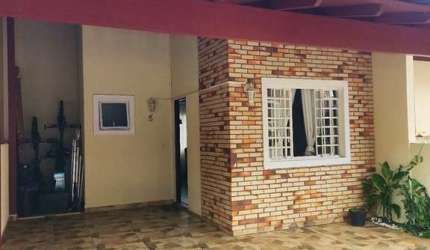 Sobrado para Venda em Curitiba, Santa Cândida, 3 dormitórios, 2 banheiros, 1 vaga