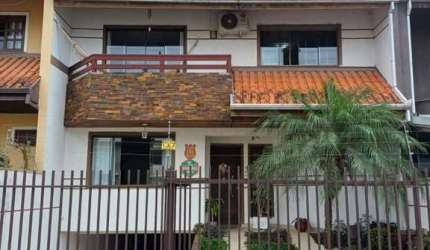Sobrado para Venda em Curitiba, Atuba, 3 dormitórios, 1 suíte, 4 banheiros, 4 vagas