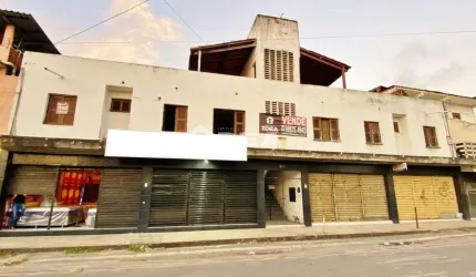 Prédio Comercial + Kitnets
