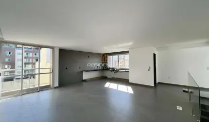 Cobertura duplex no Centro