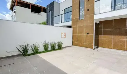 CASA A VENDA NO BAIRRO INTERLAGOS