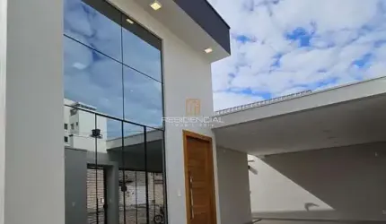 CASA À VENDA NO BAIRRO BELVEDERE