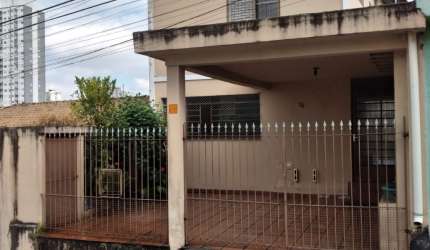 Lindo sobrado pronto para morar.