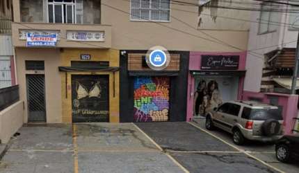 CASA COMERCIAL À VENDA COM RENDA