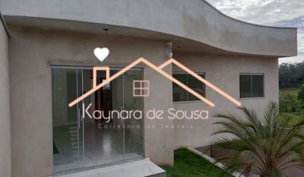 Linda casa no Pitangueiras !!