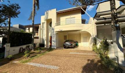 Casa à Venda Condomínio Vivenda das Cerejeiras - Valinhos/SP