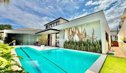 Casa à Venda no Condomínio Reserva das Palmeiras - Valinhos/SP