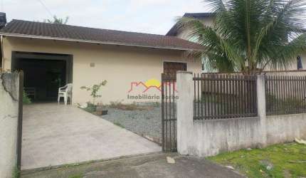 12215 - Casa de Alvenaria com Laje e Estrutura P/ Sobrado no bairro  Itinga - Joinville