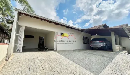 12466 - Casa Averbada Semi Mobiliada com Suite no bairro  Petrópolis