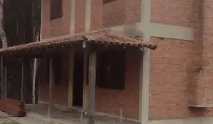 Casa com 3 dormitórios à venda, 240 m² por R$ 780.000,00 - Três Córregos - Teresópolis/RJ