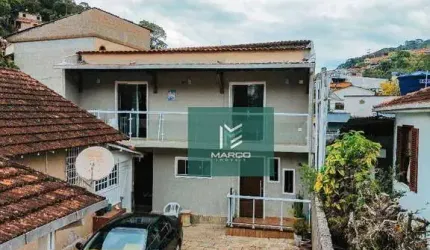 Casa com 4 dormitórios à venda, 221 m² por R$ 800.000,00 - Bom Retiro - Teresópolis/RJ