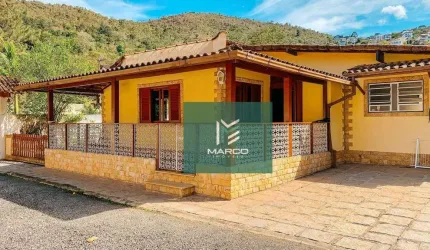 Casa com 3 dormitórios à venda, 900 m² por R$ 850.000,00 - Albuquerque - Teresópolis/RJ