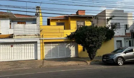 Casa 03 quartos  à venda   no bairro Floresta Rua Aquiles Lobo