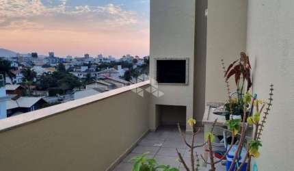 Cobertura Duplex com 3 suítes em Jurere - Florianópolis/SC