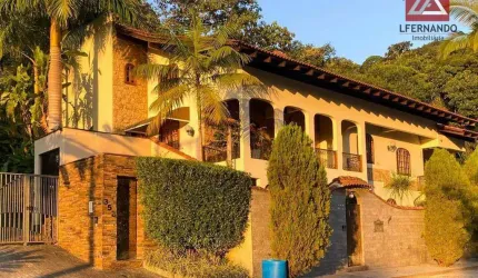 Casa com 3 dormitórios, sendo 1 suíte à venda, 576 m² por R$ 2.990.000 - Velha - Blumenau/SC