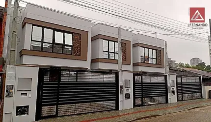 Sobrado com 2 dormitórios à venda, 83 m² por R$ 710.000,00 - Itacolomi - Balneário Piçarras/SC