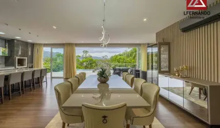 Casa com 4 dormitórios, sendo 3 suítes à venda, 750 m² por R$ 6.500.000 - Velha - Blumenau/SC