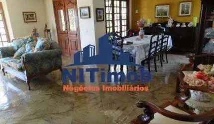 Vendo linda casa no Condominio de Alto Padrão Ubá 7.