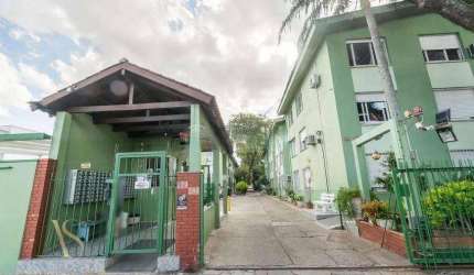 Apartamento com 3 dormitórios para alugar, 77 m² por R$ 2.395,00/mês - Camaquã - Porto Alegre/RS