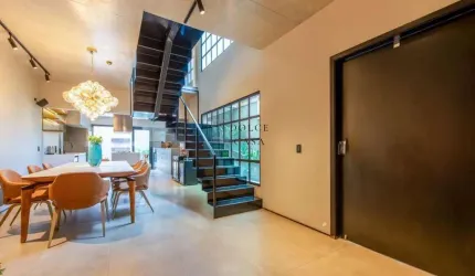 Casa na Vila Nova Conceição - perto do parque Ibirapuera e com piscina