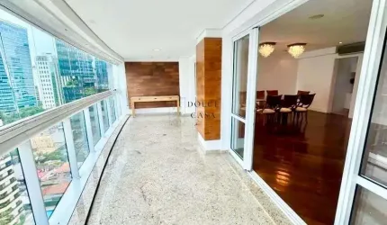Apartamento no Itaim Bibi - Varanda e 3 suítes