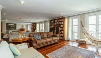 Apartamento no Jardim Paulista - 402m² com 4 quartos e varanda