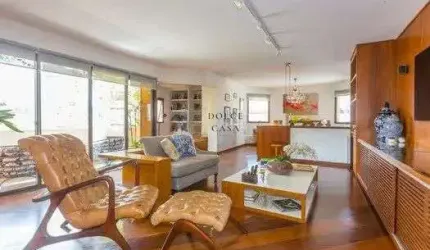 Apartamento no Jardim Paulista - reformado com 3 suites
