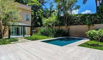Casa de alto padrão no Jardins - piscina, solarium e paisagismo maravilhoso