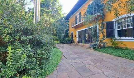 Casa no Jardim Europa - com piscina e 4 suites