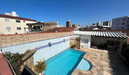 Casa com 3 dorms, Guilhermina, Praia Grande - R$ 1.5 mi, Cod: 9576