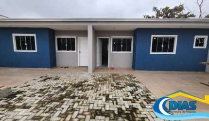 Casa com 2 quartos à venda no Leblon, Pontal do Paraná  por R$ 350.000