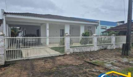 Casa com 2 quartos para alugar no Pontal do Sul, Pontal do Paraná  por R$ 800 Por Dia