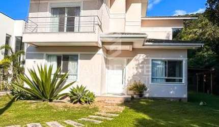 CASA ALTO PADRÃO EM SANTO ANTÔNIO DE LISBOA