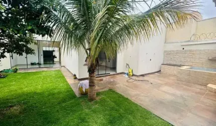 Casa com 3 quartos à venda no Novo Mundo, Uberlândia , 185 m2 por R$ 1.100.000
