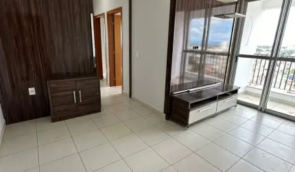 Apartamento com excelente localização para alugar com 3 quartos sendo 1 suíte e armários planejados