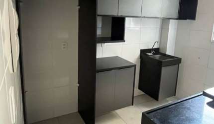 Apartamento térreo para alugar com armários planejados