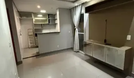 Apartamento com garden e armários planejados
