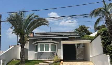 Casa Térrea à Venda no Condomínio Aruã – Conforto e Sofisticação em um Só Lugar!