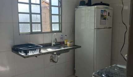 Vende se casa no Residencial Santa Terezinha - Avenida principal
